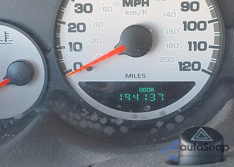 2005 Dodge Neon Sxt z USA, uszkodzony, nr VIN 1B3ES56C45D114566